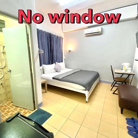Dragon XIV Hostel Bangkok Bagian luar foto
