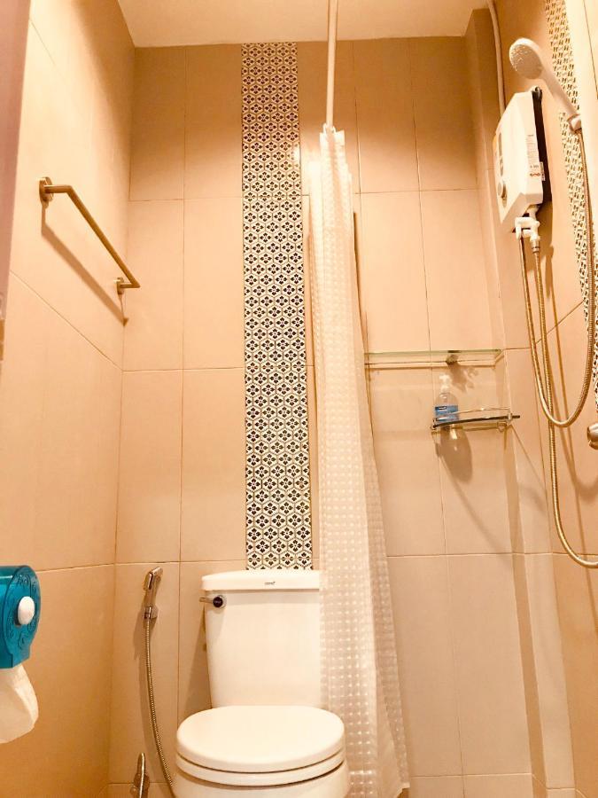 Dragon XIV Hostel Bangkok Bagian luar foto