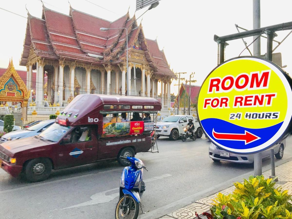 Dragon XIV Hostel Bangkok Bagian luar foto