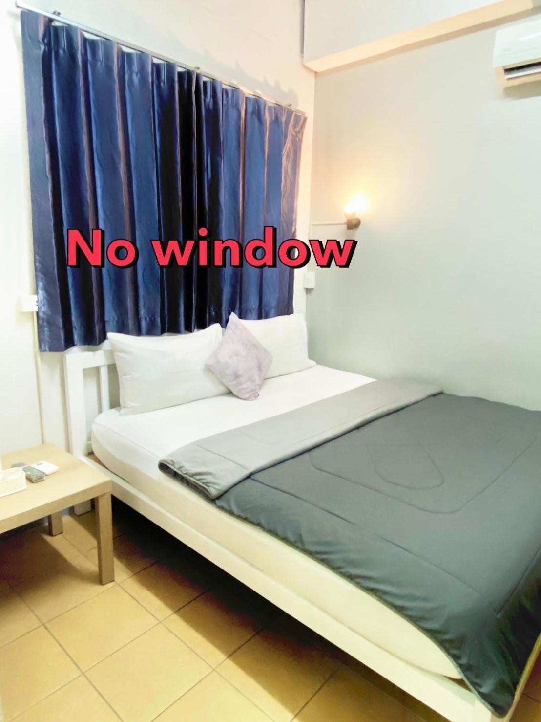 Dragon XIV Hostel Bangkok Bagian luar foto