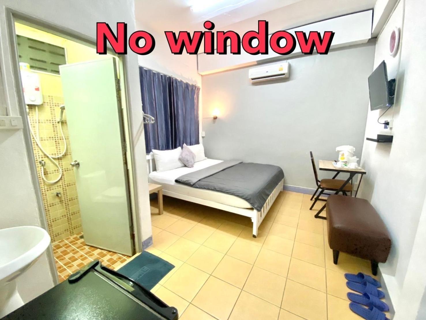 Dragon XIV Hostel Bangkok Bagian luar foto
